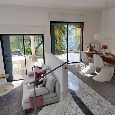 Villa Rossini, Colle Lupi, Barlina