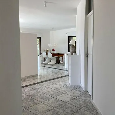 Vila Rossini, Colle Lupi, Barlina Costa Carnara